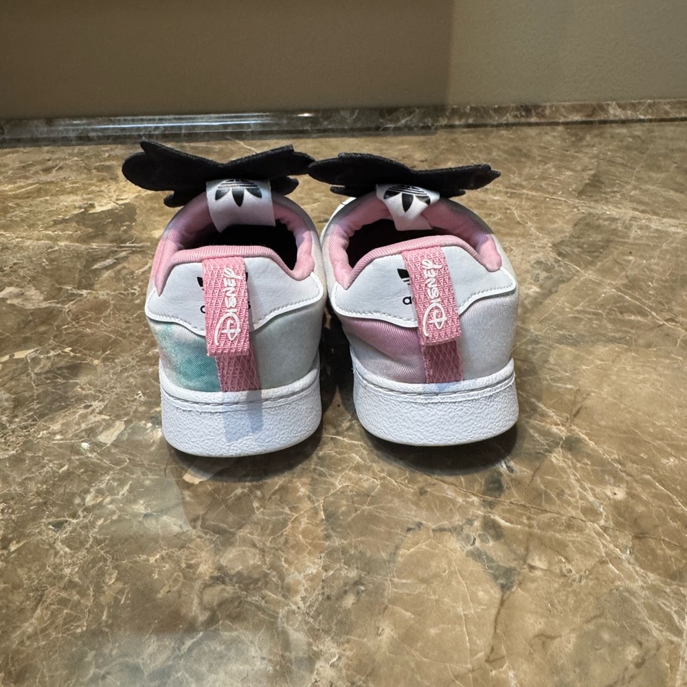 adidas Kids Sneakers with Minnie Mouse - White and Gold - Picture 4 of 7
